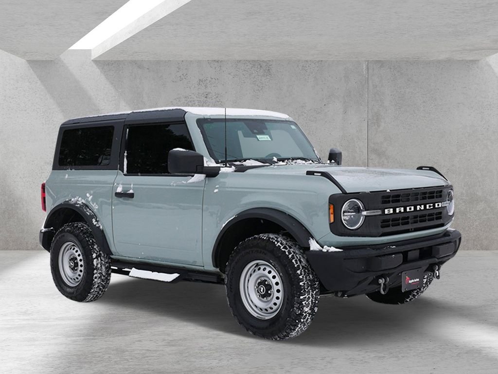 2023 Ford Bronco 2-Door Base
