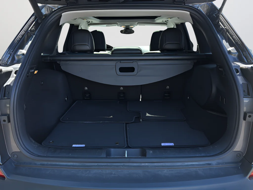 Used 2019 Gray Jeep Limited image 11