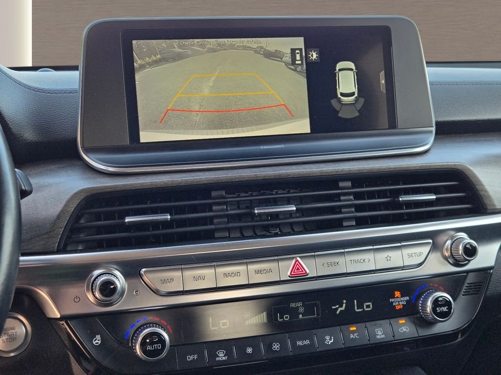 Used 2020 White Kia EX image 27