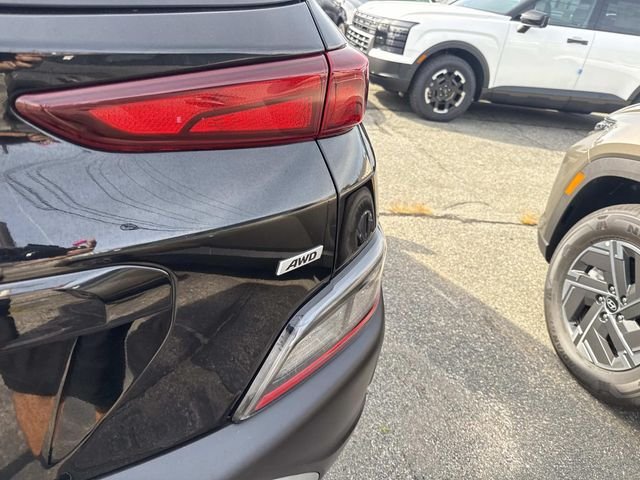 2023 Hyundai Kona SEL photo 4