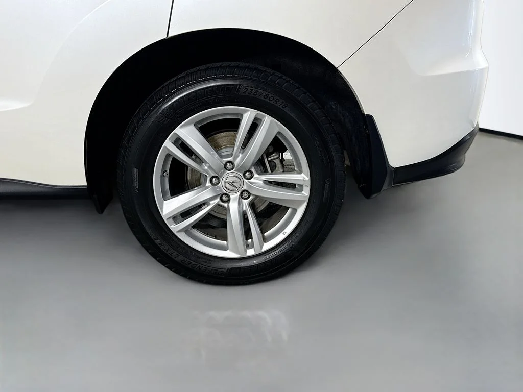 Used 2014 White Diamond Pearl Acura Technology Package image 32