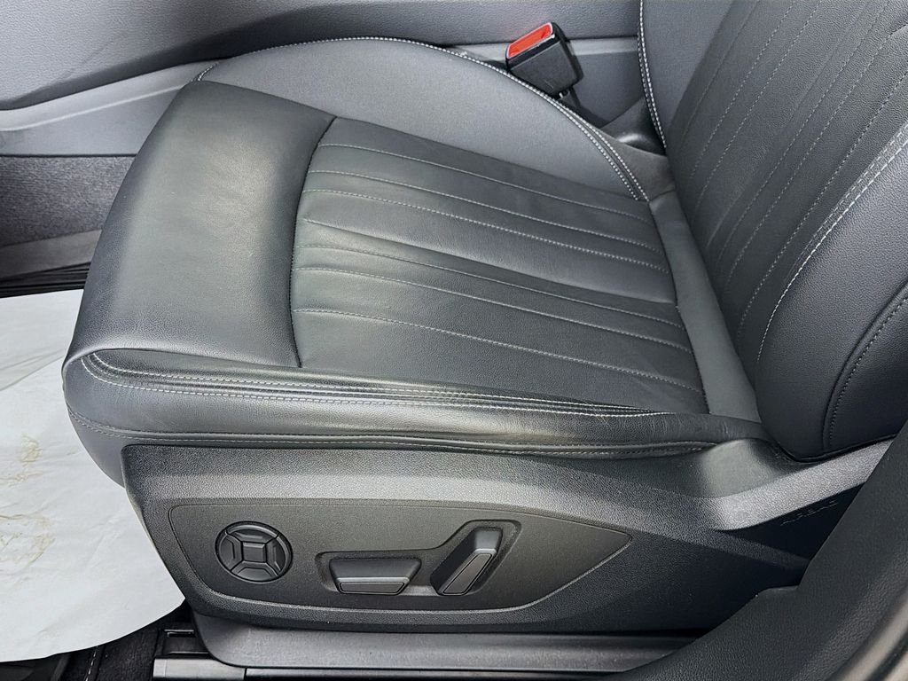 Used 2024 Manhattan Gray Metallic Audi Premium image 19