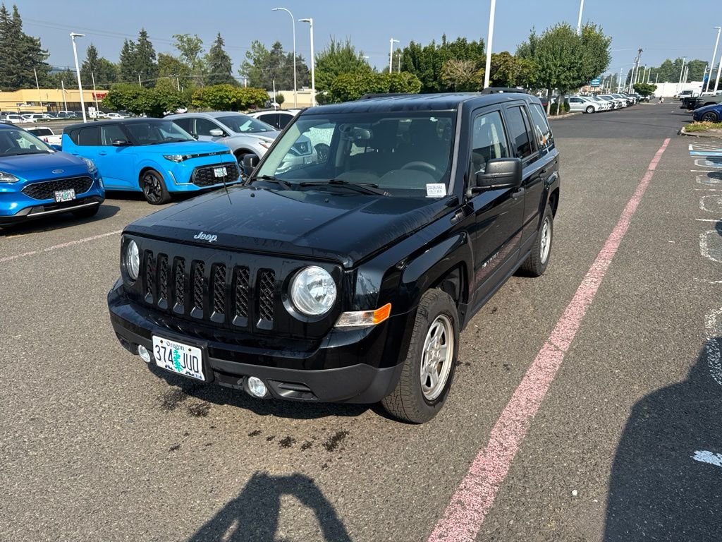 Used 2017 Black Clearcoat Jeep Sport image 3
