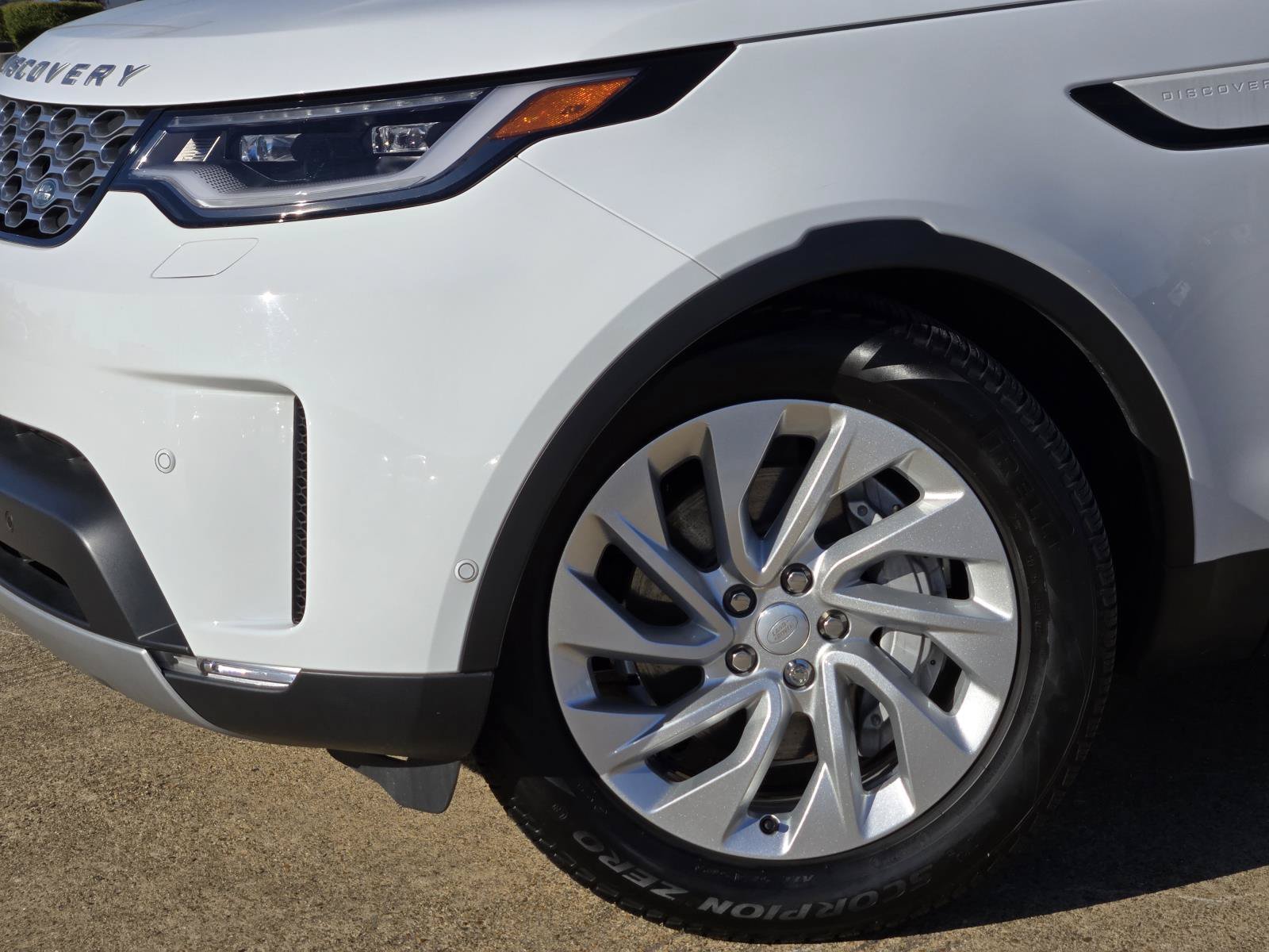Used 2025 Fuji White Land Rover S image 4