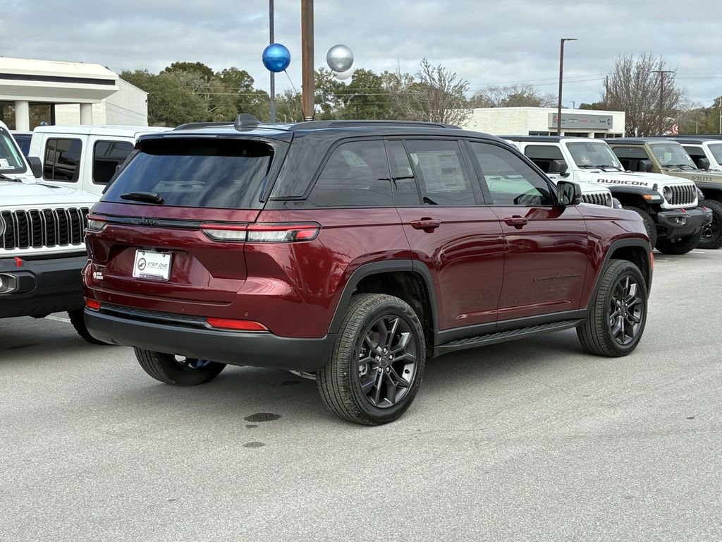 New 2025 Velvet Red Pearl-Coat Exterior Paint Jeep Limited image 5