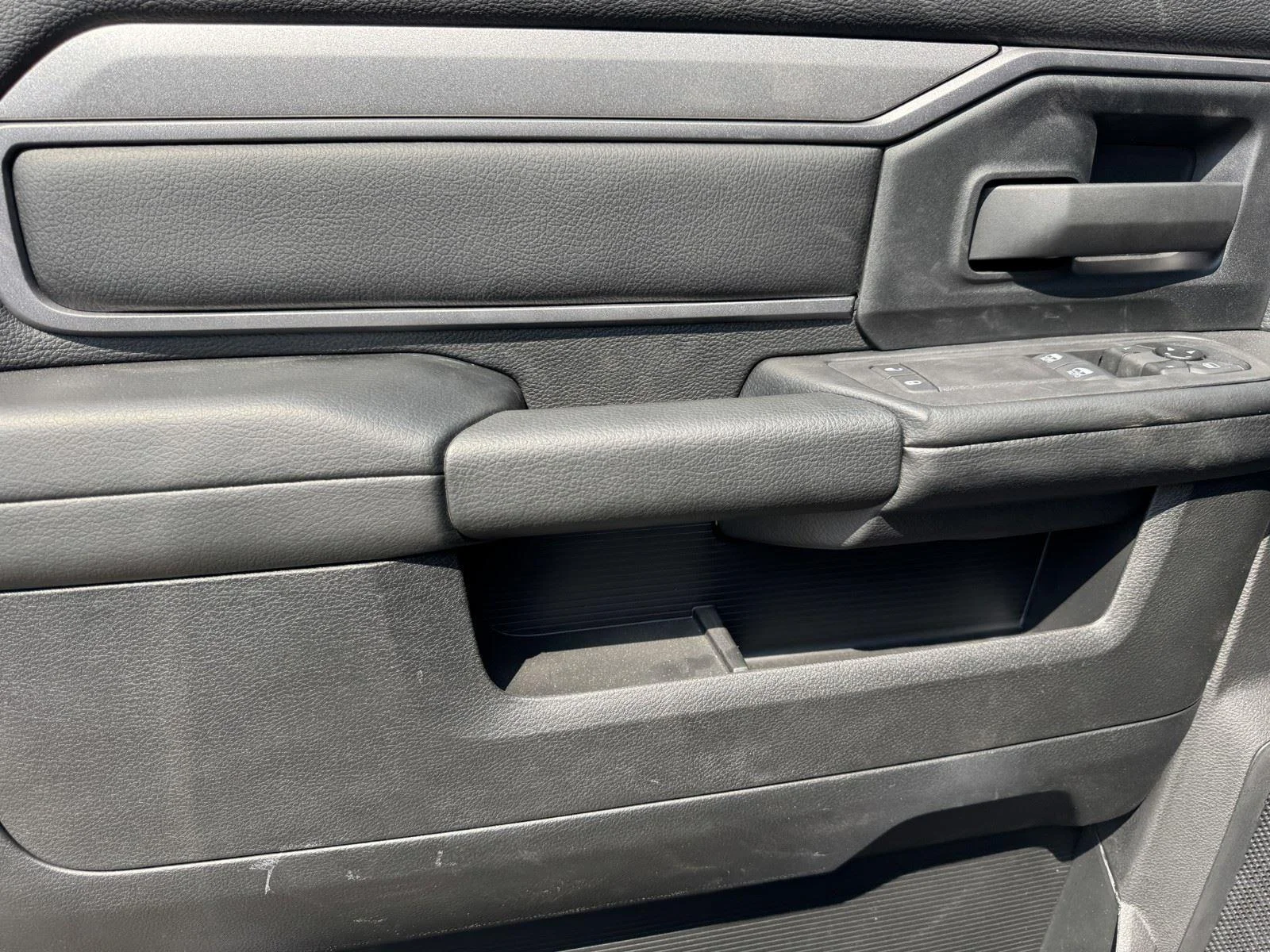2025 RAM 2500 Tradesman - Photo 11