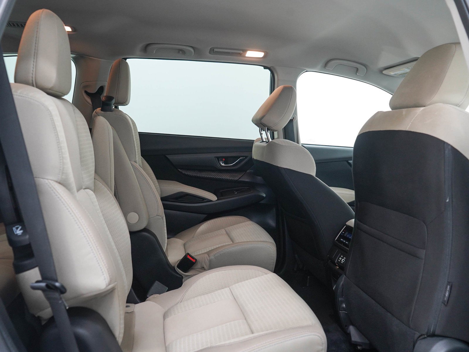 Used 2023 Crystal White Pearl Subaru Premium image 15