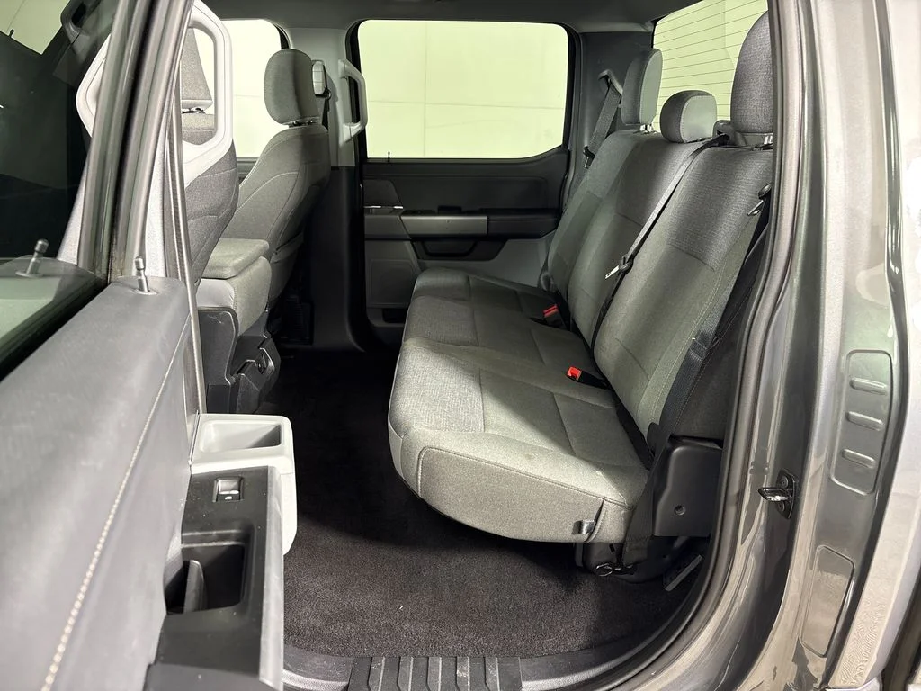 Certified Used 2025 Gray Ford XLT image 27