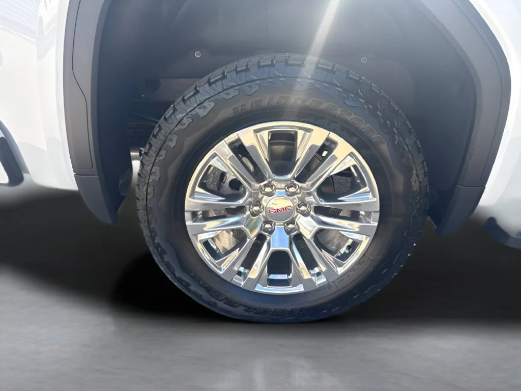 New 2026 White GMC Denali image 39