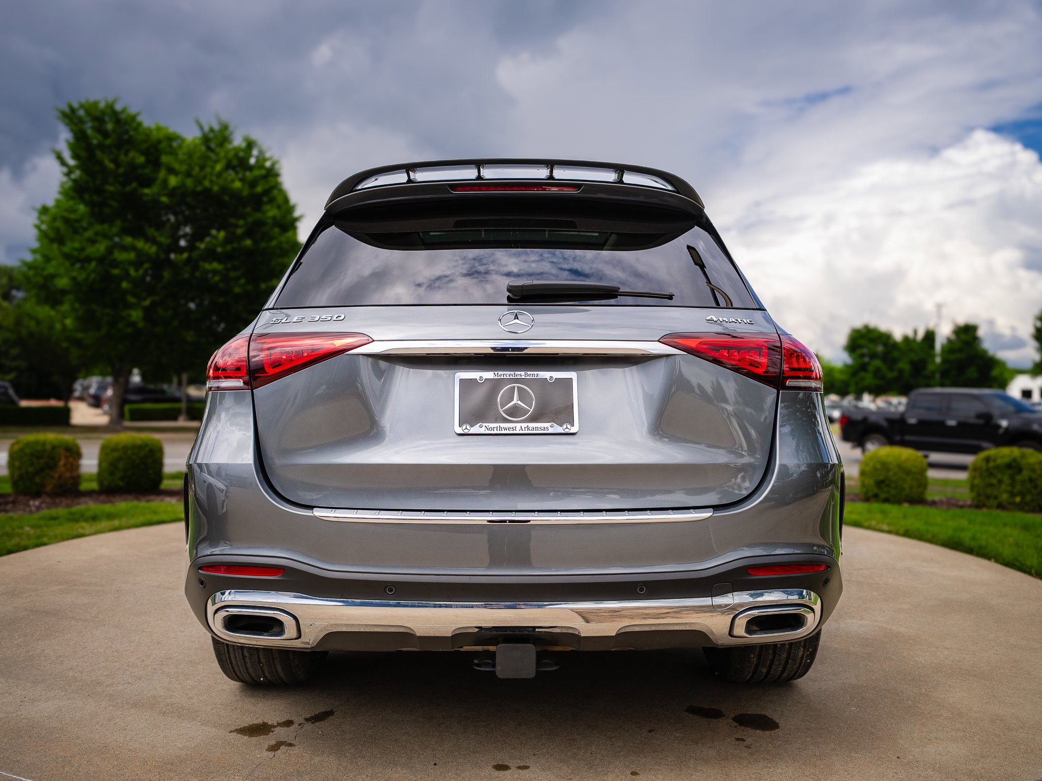 Used 2022 Gray Metallic Mercedes-Benz GLE 350 image 11