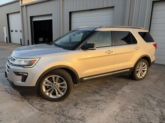 Used 2019 Silver Ford XLT image 2