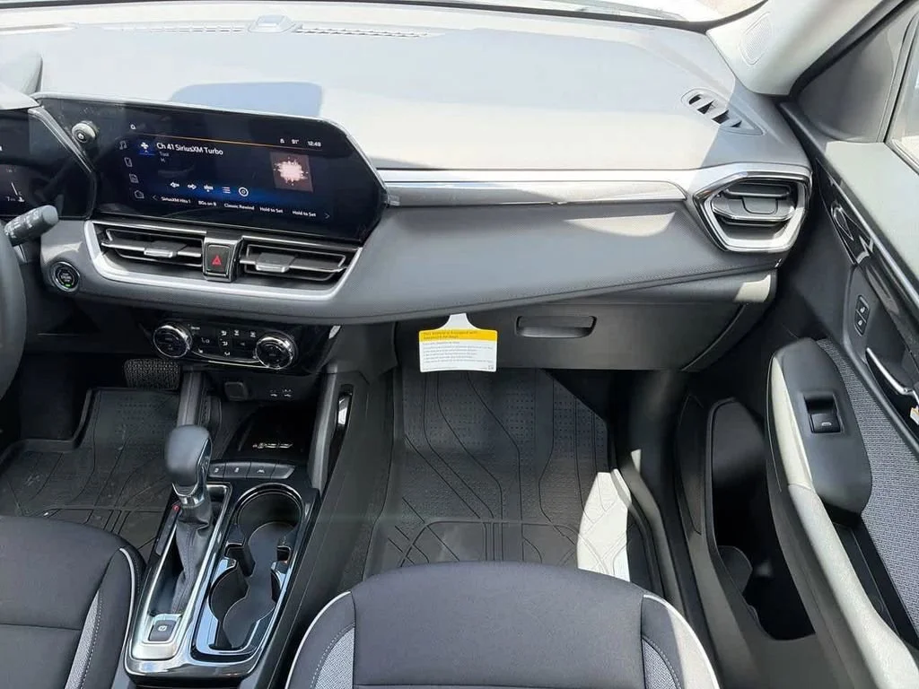 New 2026 Summit White Chevrolet LT image 15