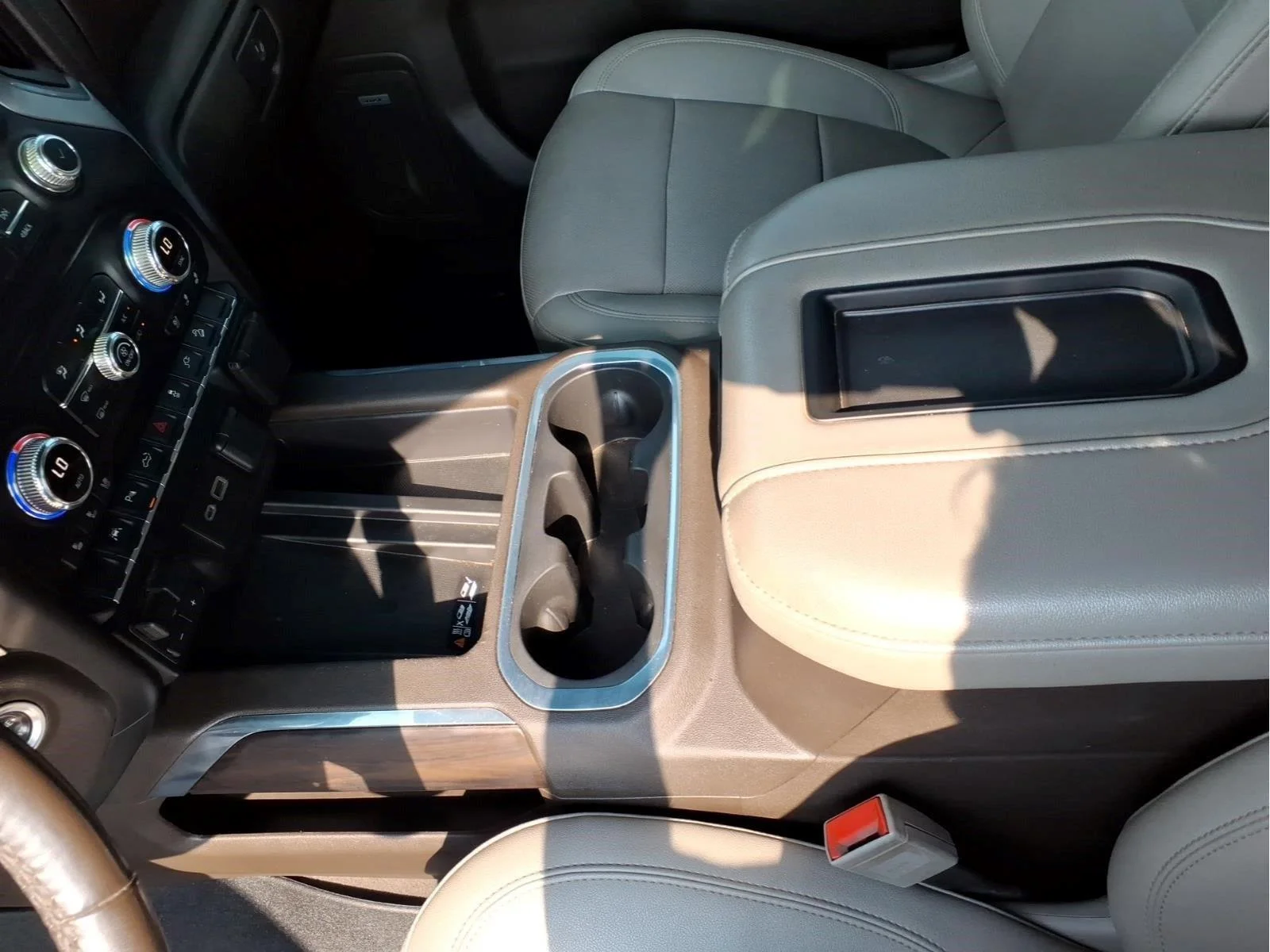 Used 2022 Summit White GMC SLT image 22