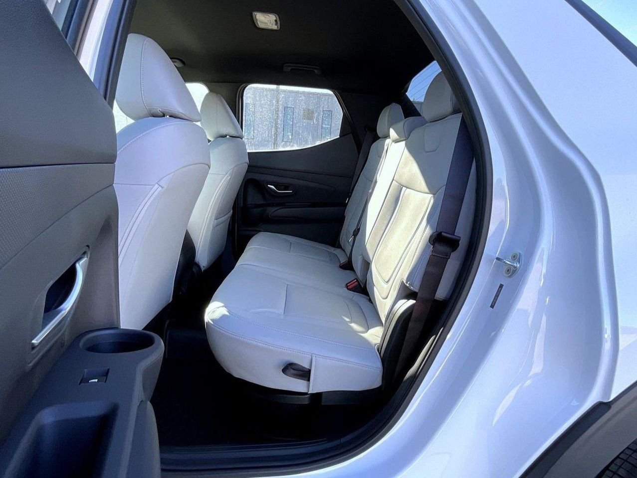 New 2026 White Hyundai SEL image 11