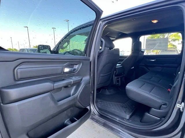 New 2026 Granite Crystal Metallic Clear-Coat Exterior Paint RAM Warlock image 16