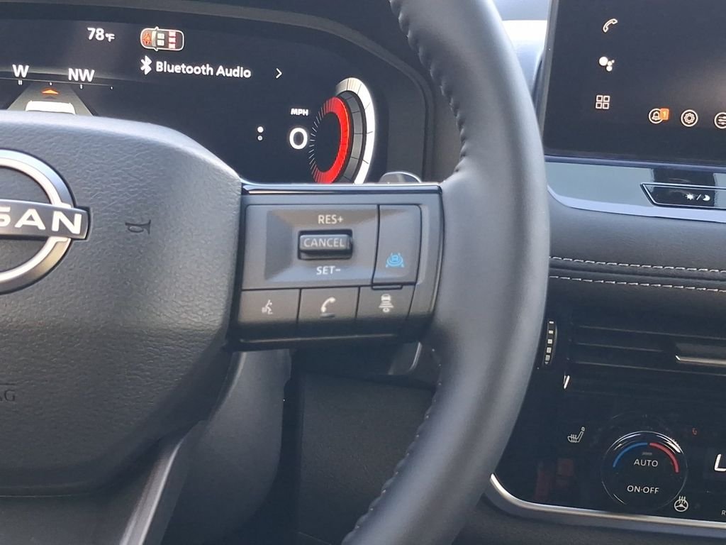 2026 Nissan Rogue Platinum - Photo 13