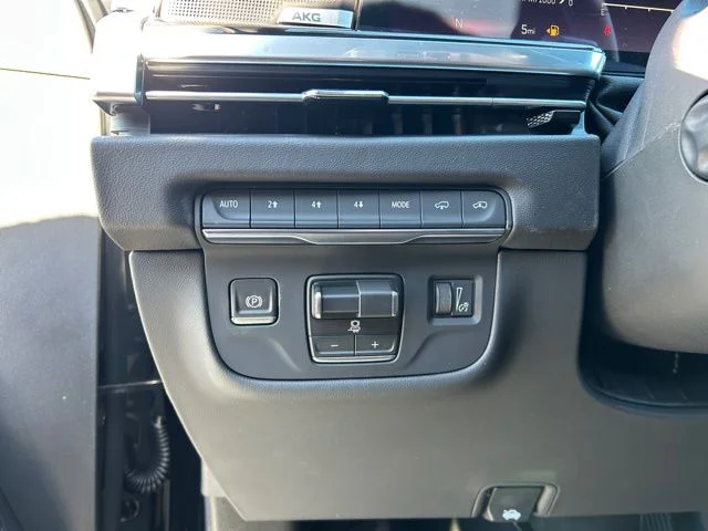 2026 Cadillac Escalade Luxury - Photo 32