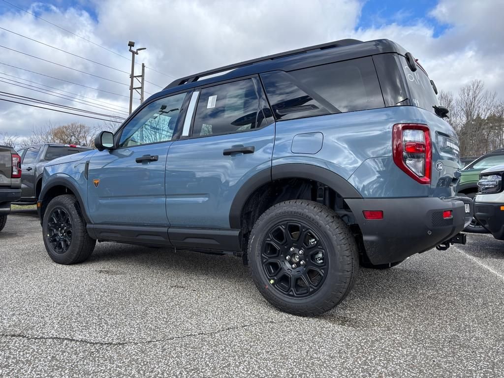 New 2026 Azure Gray Metallic Tri-Coat Ford Badlands® image 5