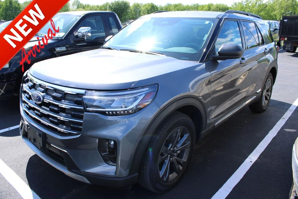 2025 Ford Explorer Active 4WD (PL535)'s photo