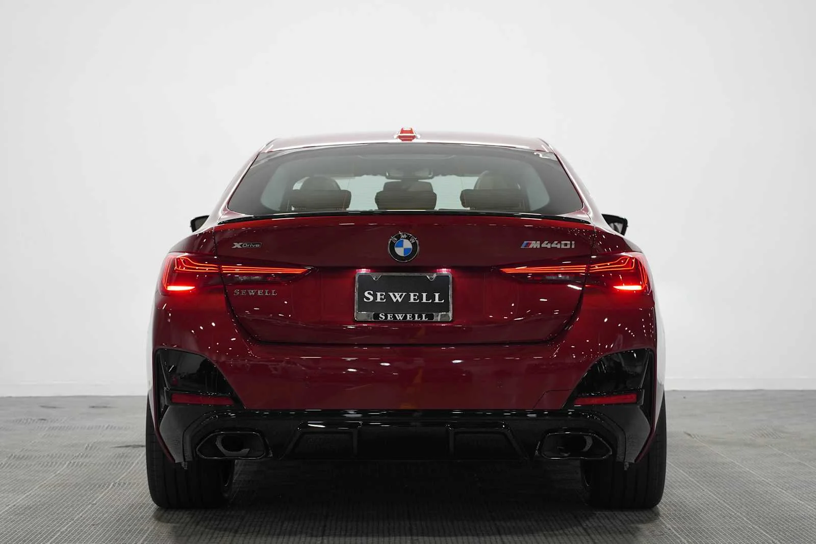 New 2026 Vegas Red Metallic BMW M440i xDrive image 5