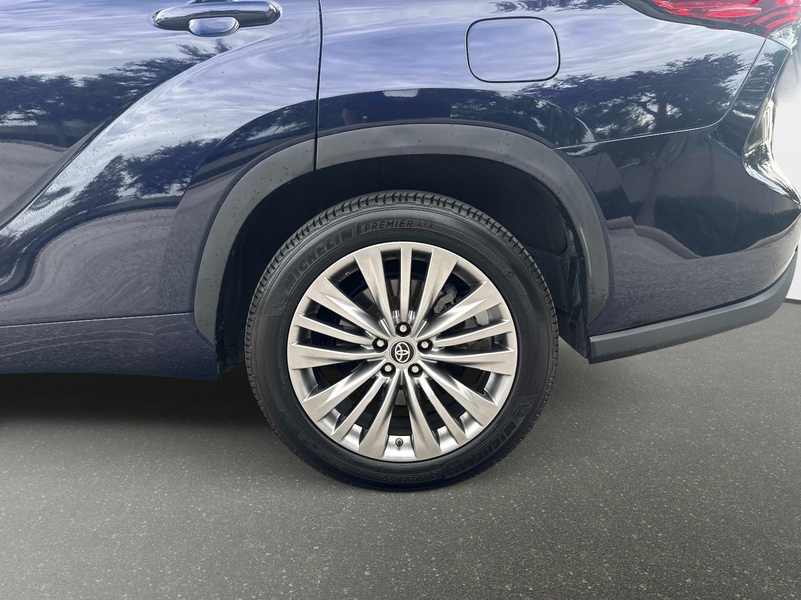 Used 2023 Blueprint Toyota Platinum image 10