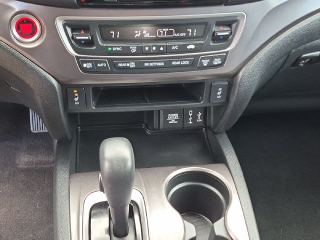 2017 Honda Pilot EX-L - Photo 17
