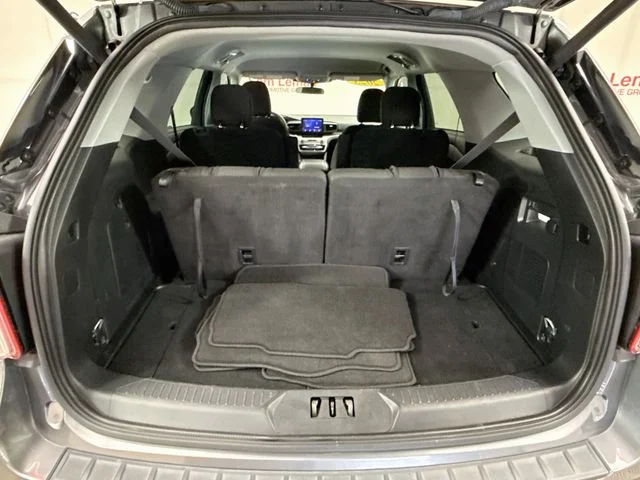 Used 2023 Gray Metallic Ford XLT image 25