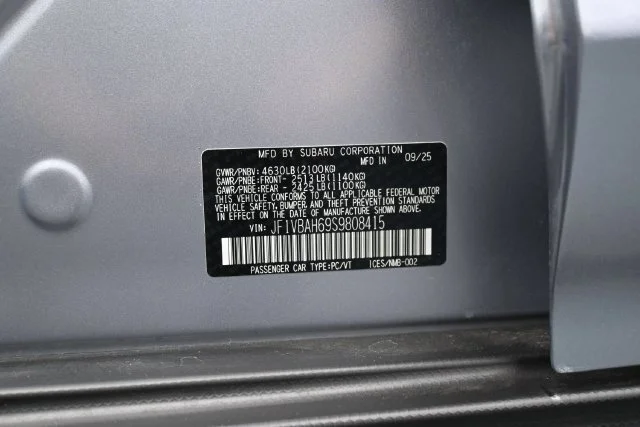 Used 2025 Ice Silver Metallic Subaru Premium image 22