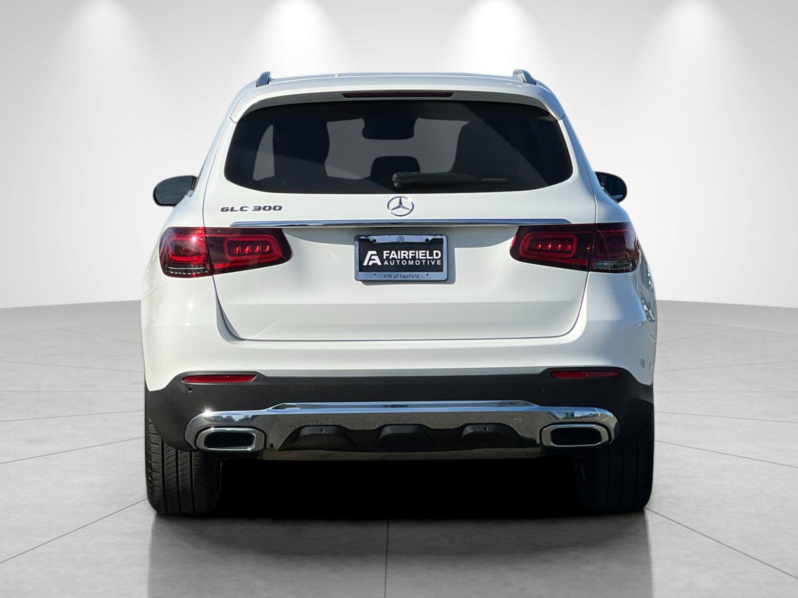 Used 2022 White Mercedes-Benz GLC 300 image 4