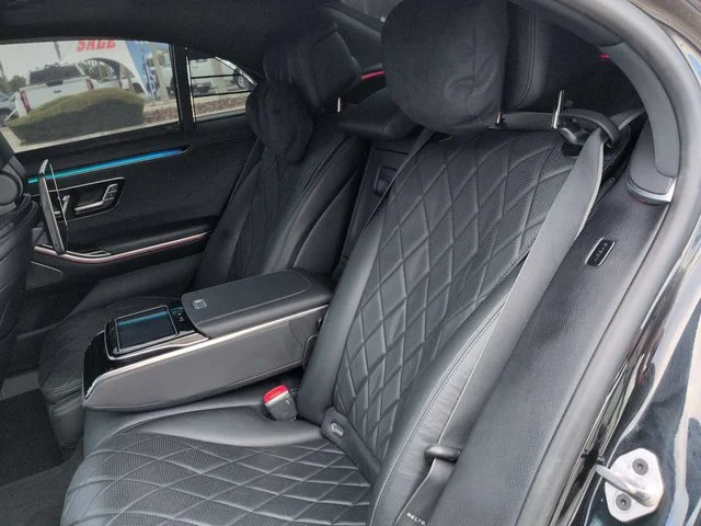 Used 2021 Obsidian Black Mercedes-Benz S 580 image 13