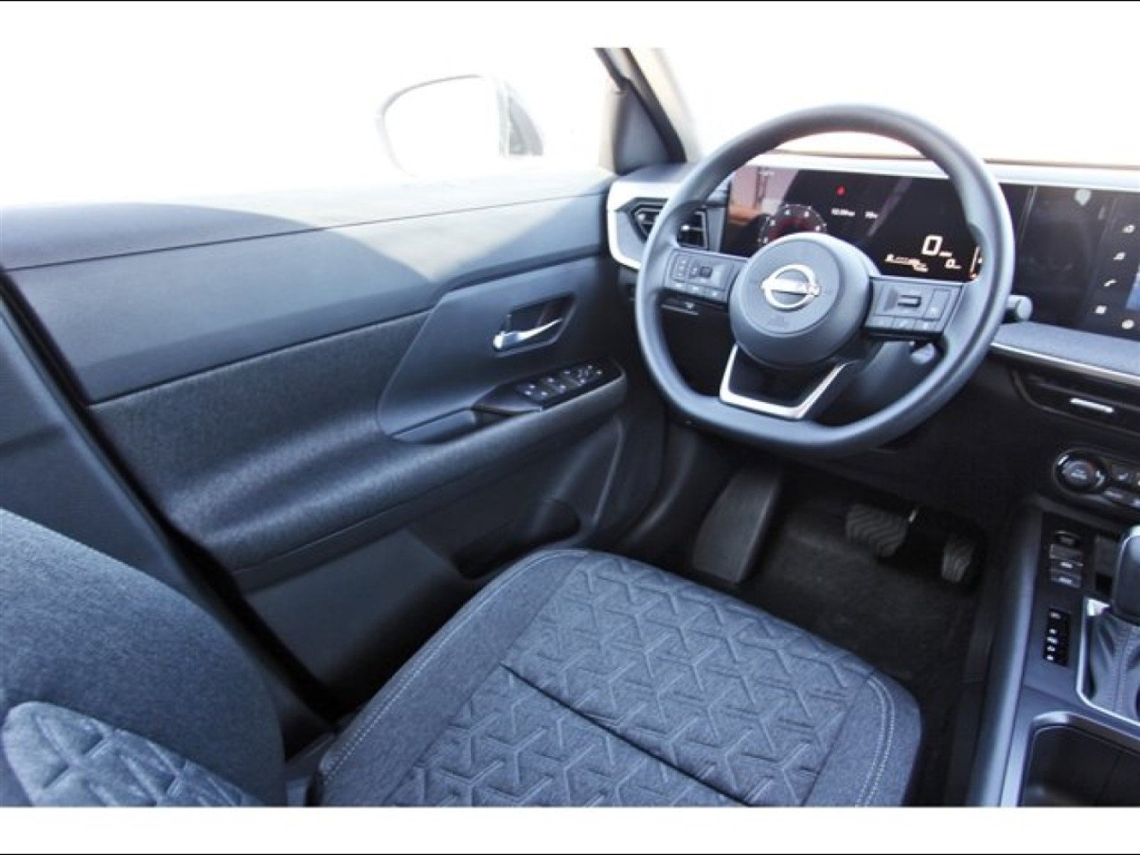 2026 Nissan Kicks SV - 8