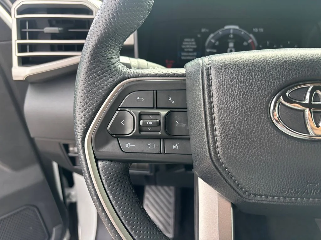Used 2025 White Toyota SR5 image 15