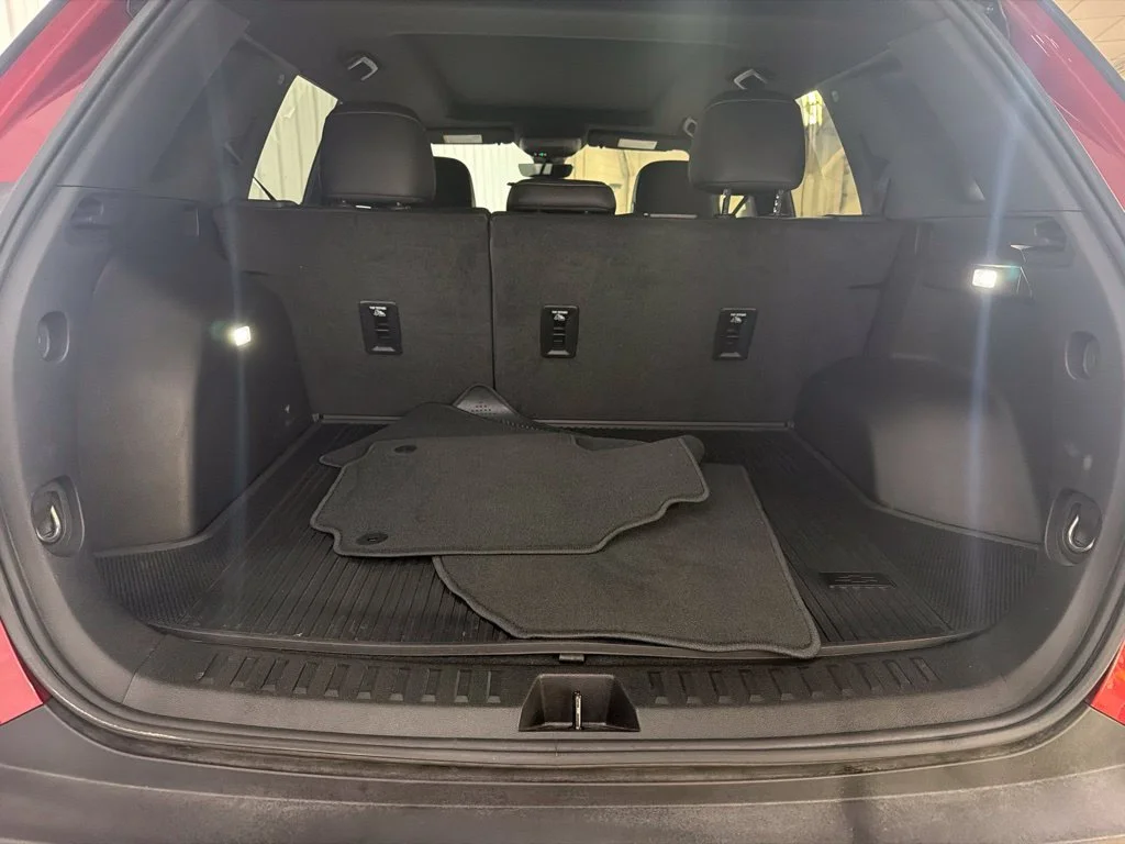 Used 2025 Red Chevrolet ACTIV image 11