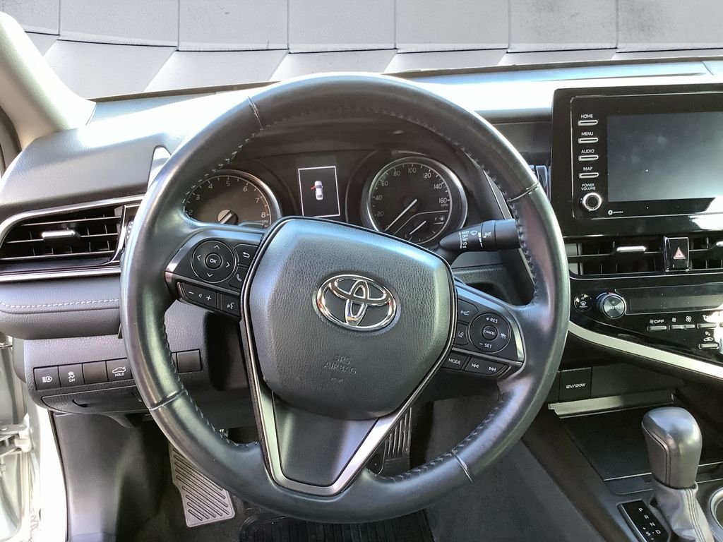 Used 2023 Silver Toyota SE image 9