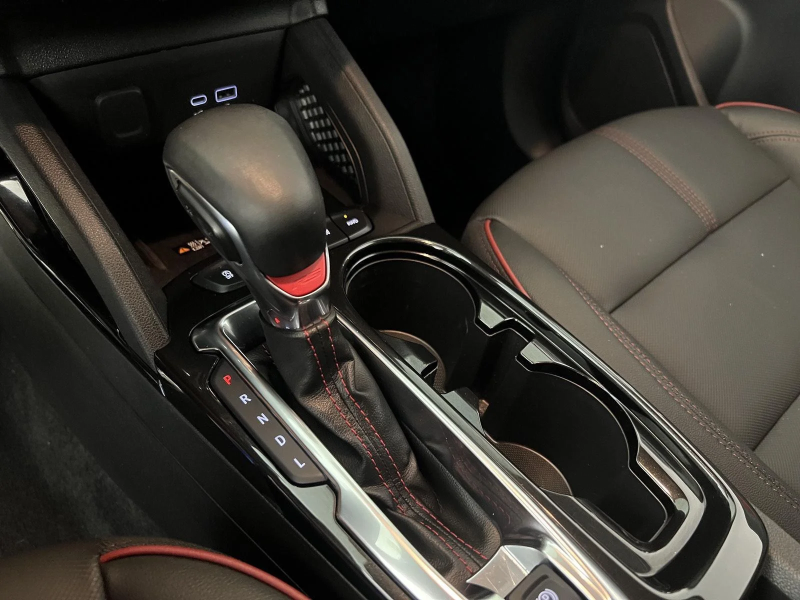 Used 2024 Fountain Blue Chevrolet RS image 10