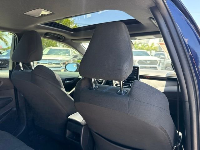 Used 2021  Toyota SE image 30