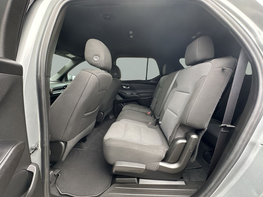 Used 2023 Gray Chevrolet LT image 31
