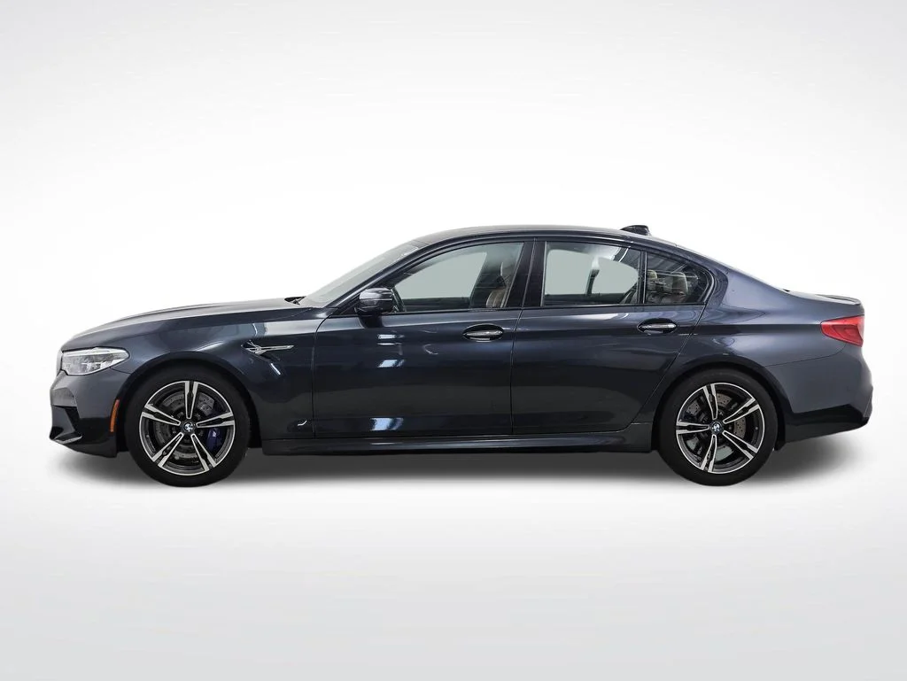 Used 2018 BMW M5 Base with VIN WBSJF0C5XJB282091 for sale in Minneapolis, Minnesota