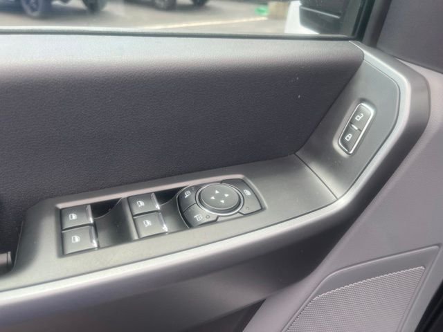 New 2026 Oxford White Ford XLT image 9
