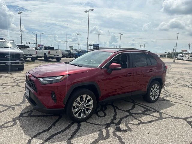 Certified Used 2025 Pearl Toyota XLE Premium image 1