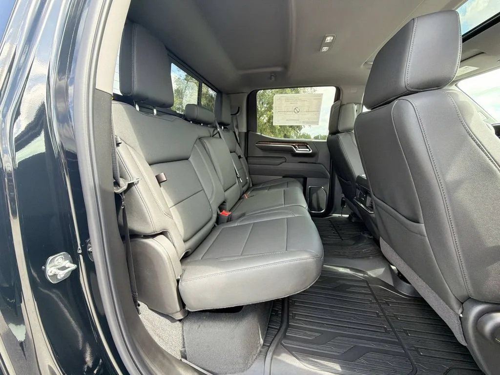 New 2026 Onyx Black GMC Elevation image 35