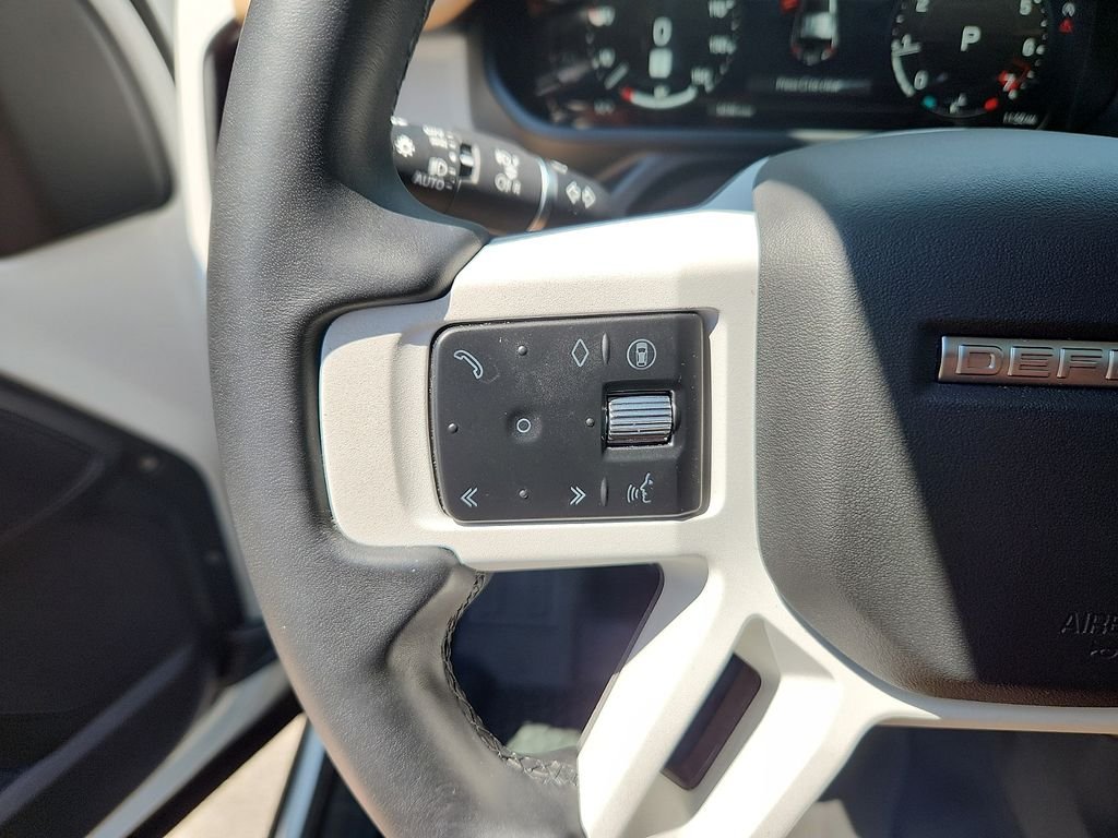 Used 2026 Fuji White Land Rover S image 21