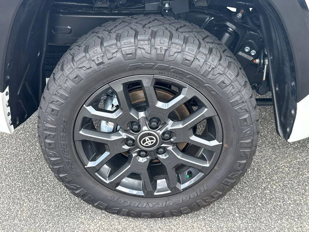 New 2026 White Toyota Platinum image 17