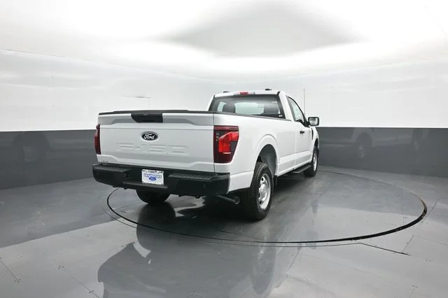 New 2026 Oxford White Ford XL image 7