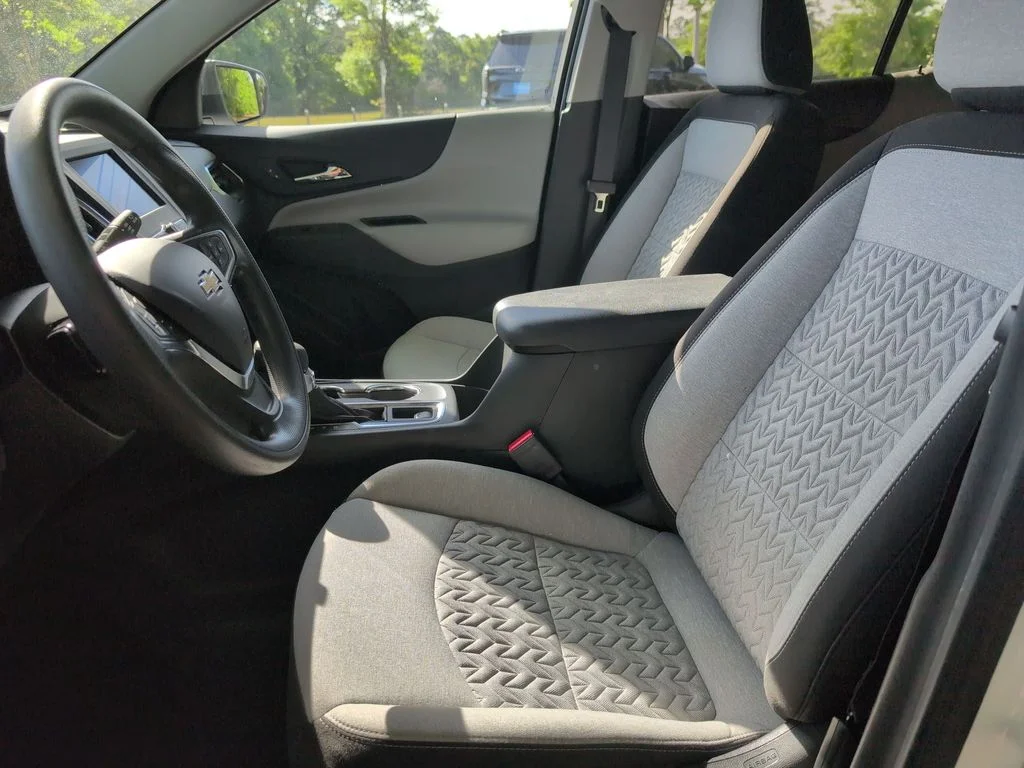 Used 2023 White Chevrolet LS image 12