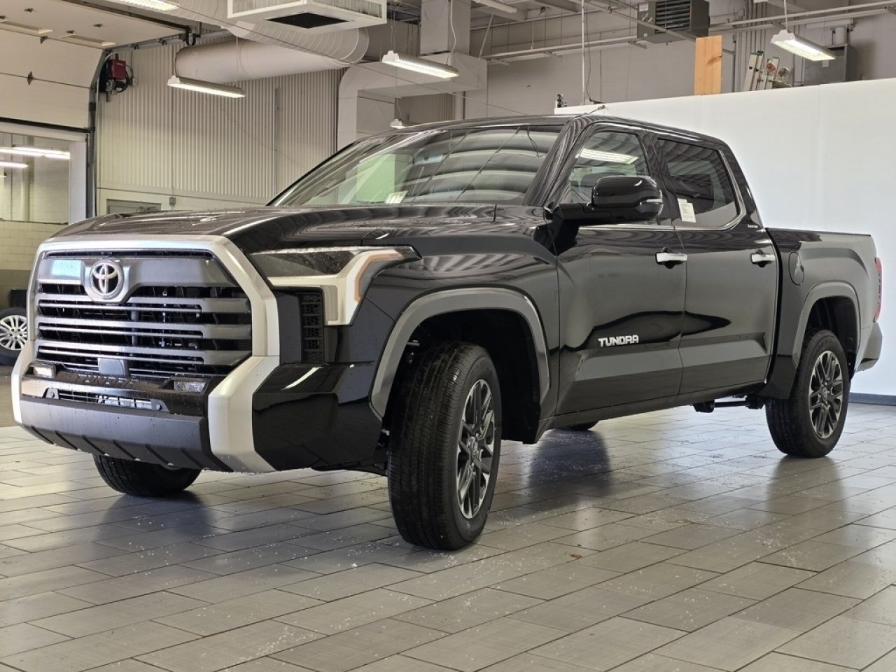 2026 Toyota Tundra Limited - Photo 12