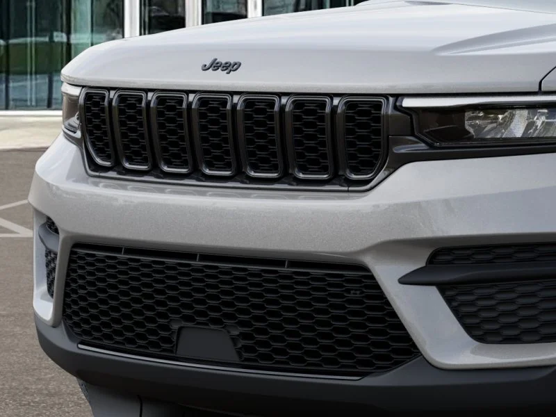 2025 Jeep Grand Cherokee Altitude - Photo 26