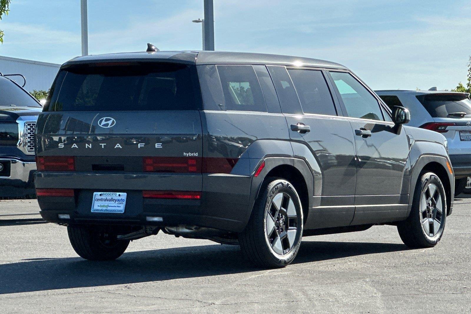 New 2026 Hampton Gray Hyundai SE image 32