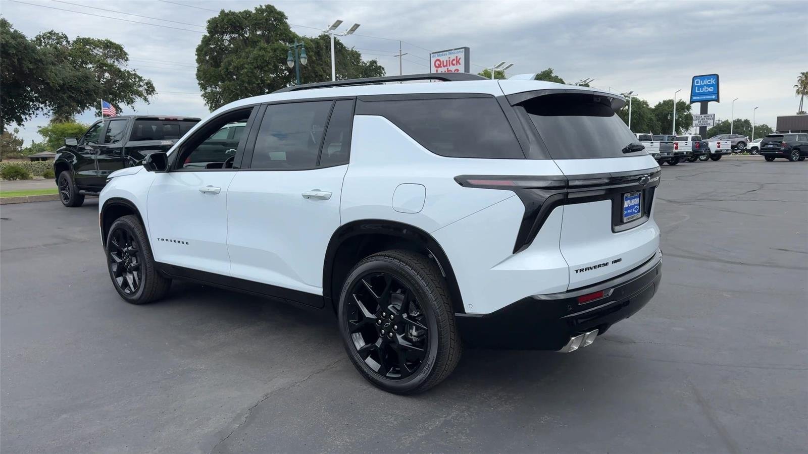 New 2026 Polar White Tricoat Chevrolet RS image 9