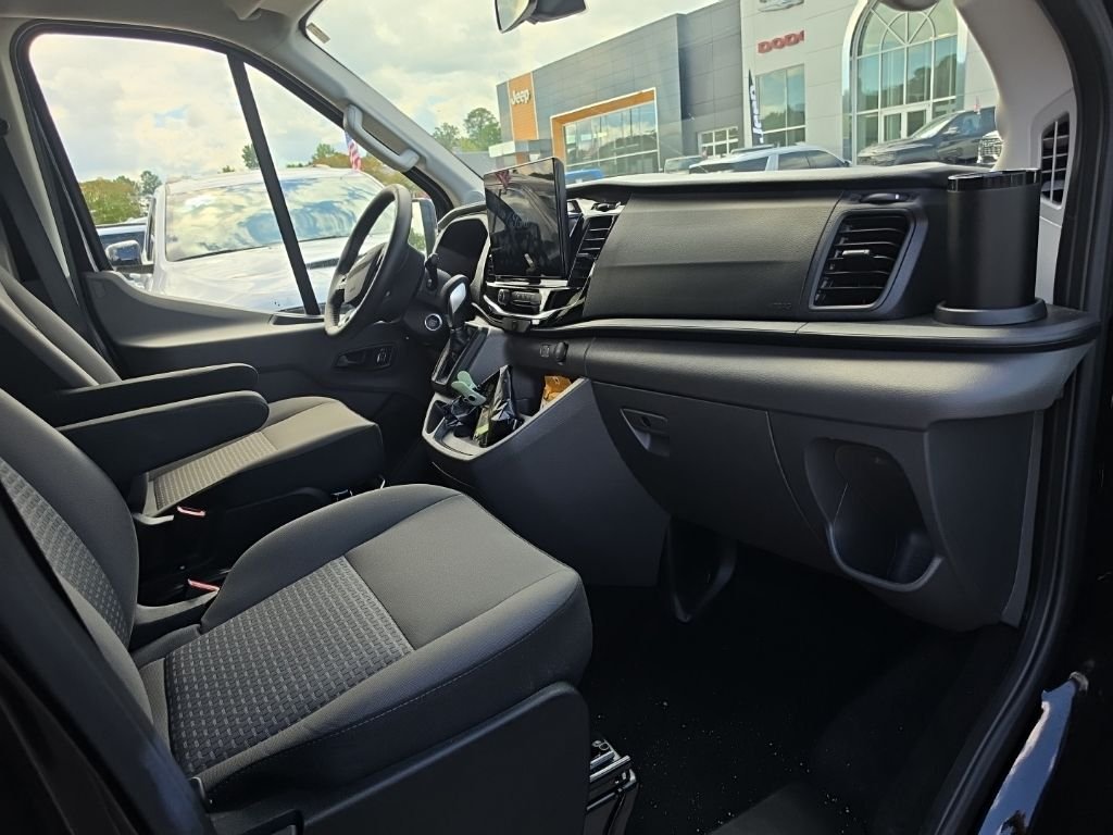 Used 2026 Black Ford XLT image 3